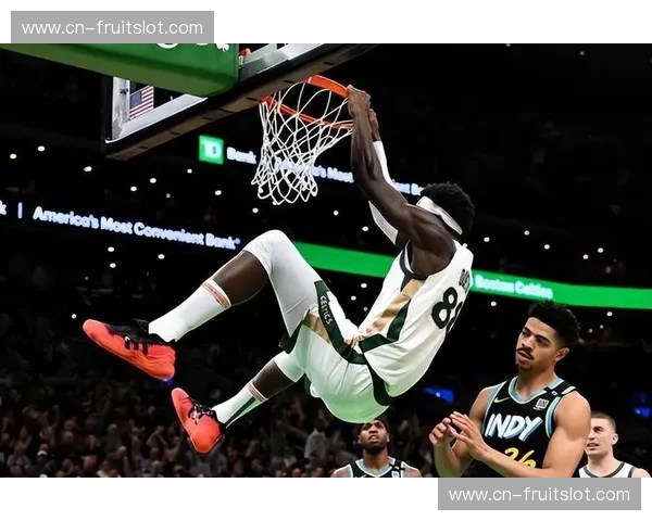 奎塔27分17篮板3盖帽 凯尔特人替补中锋打出职业生涯之夜 奎塔27分17篮板3盖帽 凯尔特人替补中锋打出职业生涯之夜